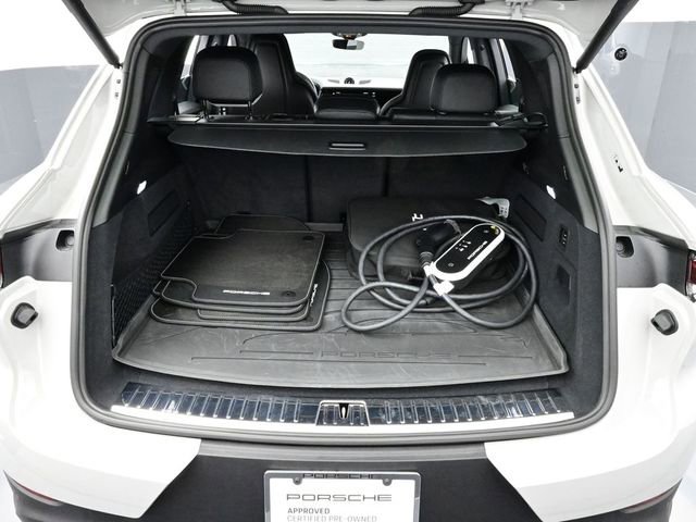 Certified 2025 Porsche Cayenne S AWD/4WD image 16
