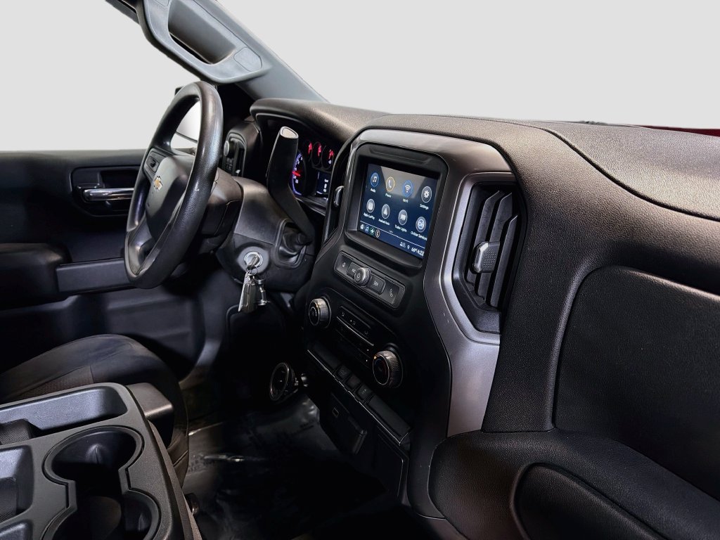 Used 2019 Chevrolet Silverado 1500 Custom w/ Custom Convenience Package AWD/4WD image 24