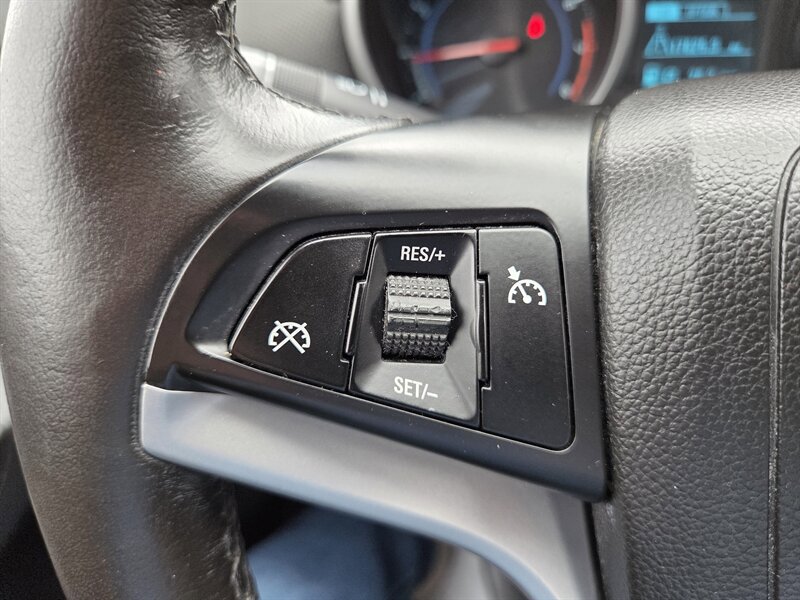 Used 2014 Chevrolet Cruze LT w/ Technology Package FWD image 16