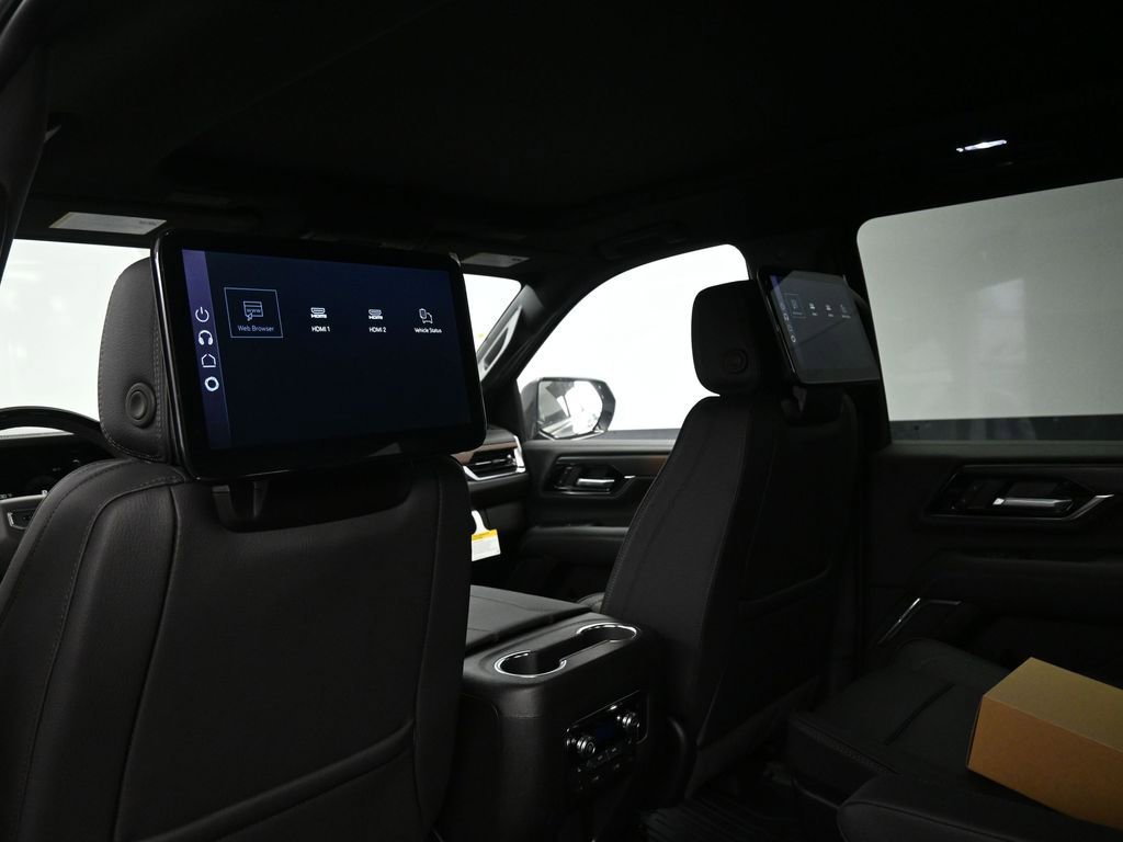 New 2026 GMC Yukon XL Denali w/ Denali Reserve Package image 18