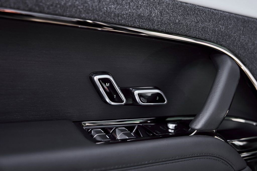 Used 2025 Land Rover Range Rover Sport Dynamic SE AWD/4WD image 31