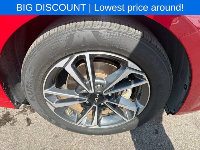 Used 2024 Kia Forte LXS FWD image 5