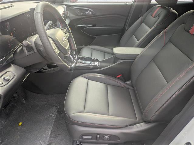 New 2026 Chevrolet Trax RS w/ Sunroof Package image 4
