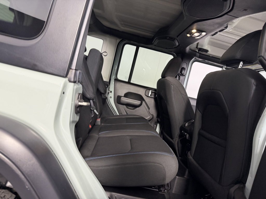 Certified 2023 Jeep Wrangler Unlimited Rubicon 4xe image 29