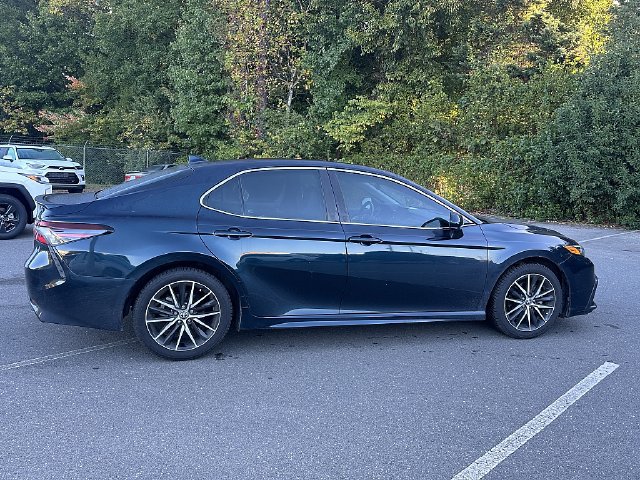 Used 2021 Toyota Camry SE FWD image 9