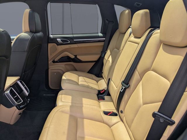 Used 2016 Porsche Cayenne image 14