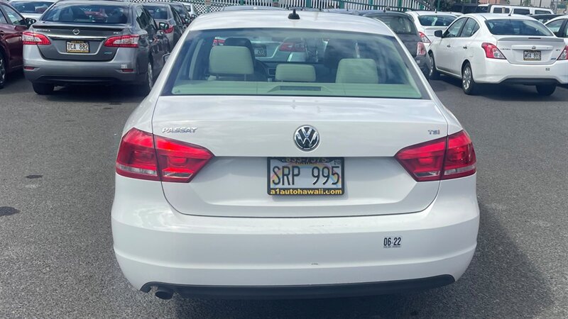 Used 2015 Volkswagen Passat 1.8T Limited Edition FWD image 8