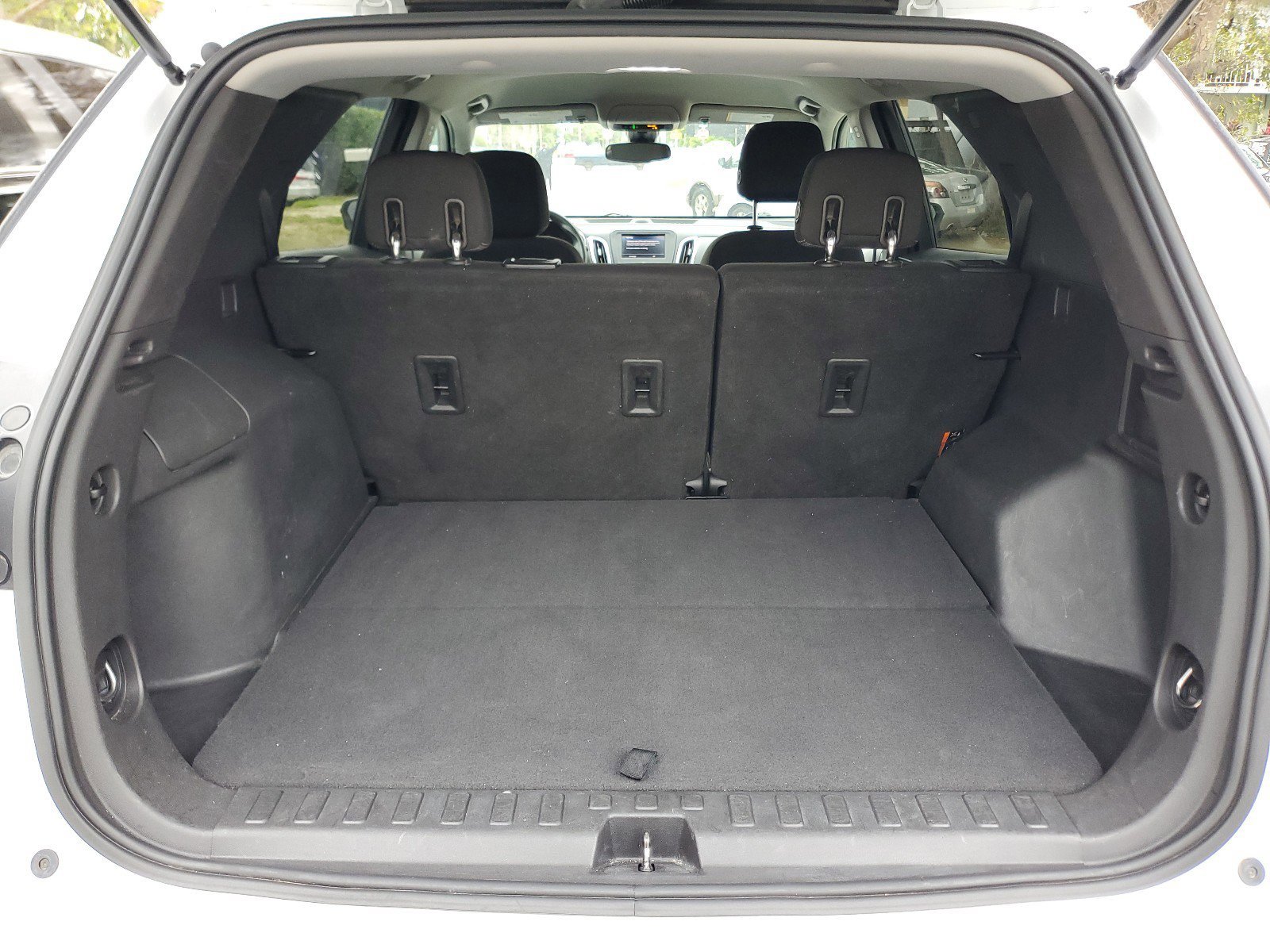 Used 2020 Chevrolet Equinox LT image 10