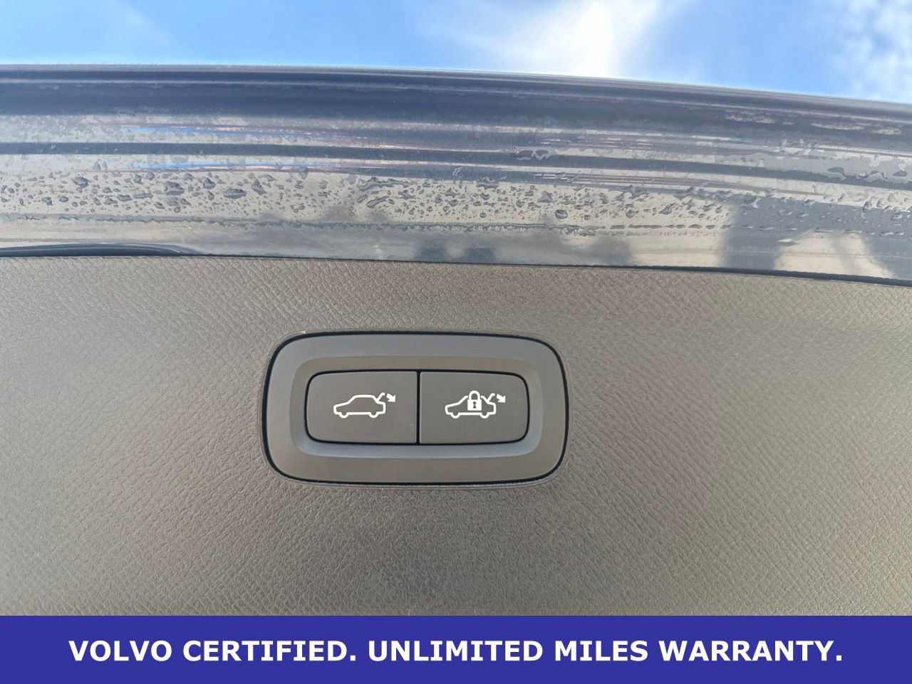 Certified 2025 Volvo XC90 B5 Core AWD/4WD image 8