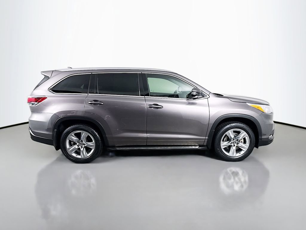 Used 2016 Toyota Highlander Limited image 4