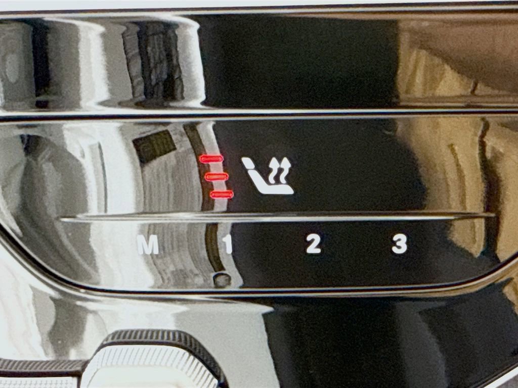 New 2025 Mercedes-Benz C 300 4MATIC Sedan image 20