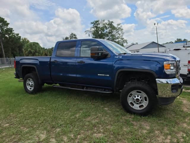 Used 2018 GMC Sierra 2500 4x4 Crew Cab w/ Sierra Convenience Package image 2