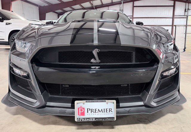 Used 2020 Ford Mustang Shelby GT500 w/ Carbon Fiber Track Pack RWD image 7