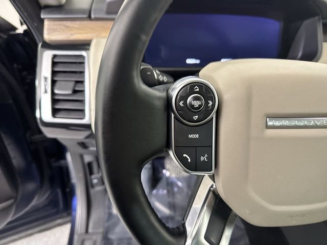 Used 2018 Land Rover Discovery HSE image 12