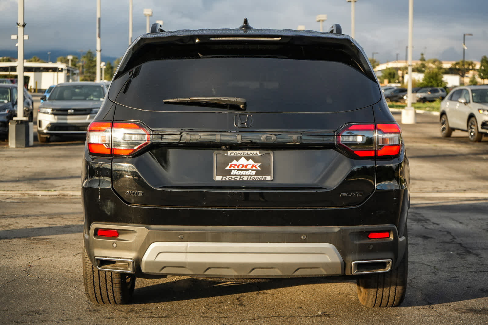 Used 2025 Honda Pilot Elite image 7