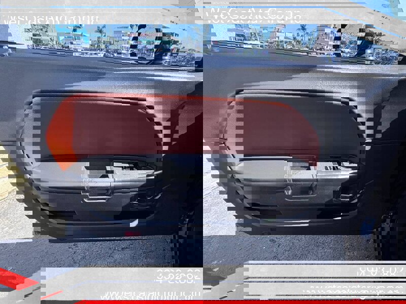 Used 2012 Dodge Challenger R/T image 20