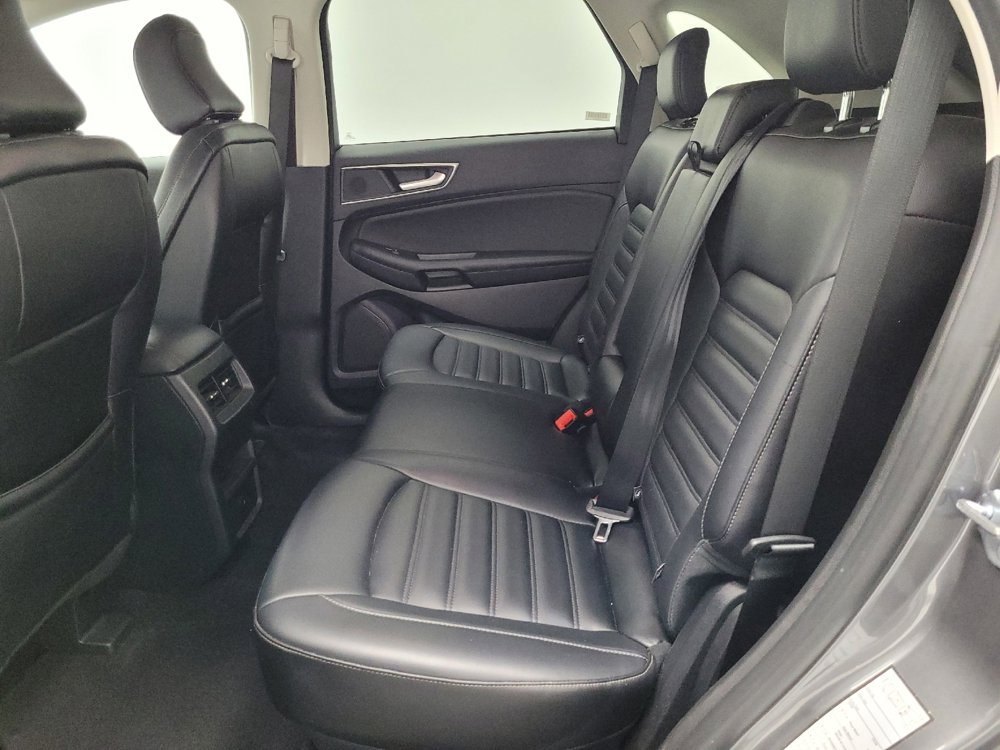 Used 2024 Ford Edge SEL image 18