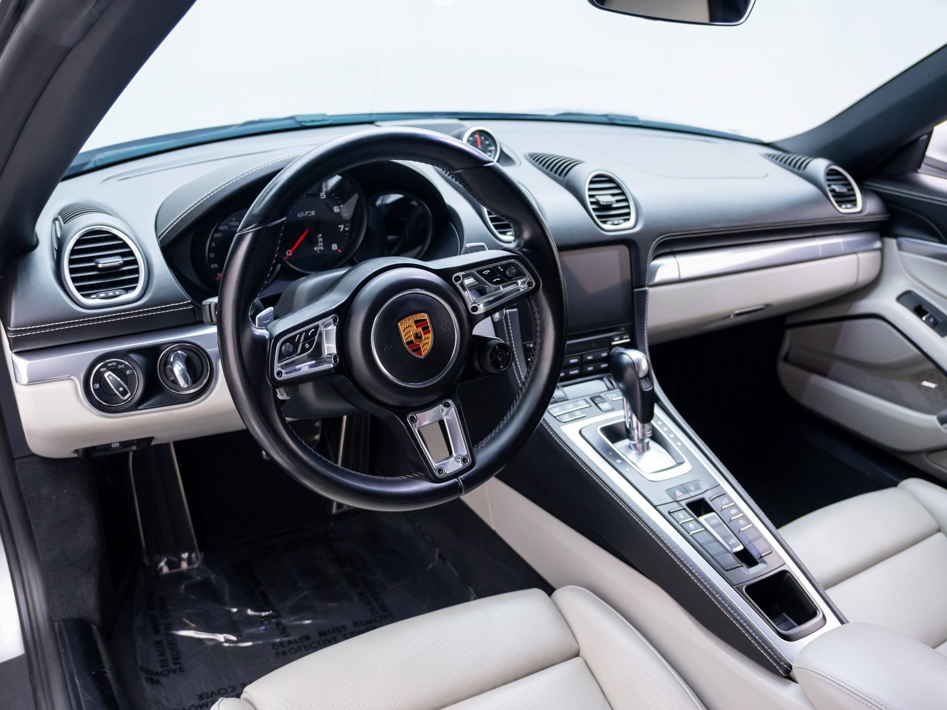 Used 2019 Porsche 718 Boxster GTS RWD image 11