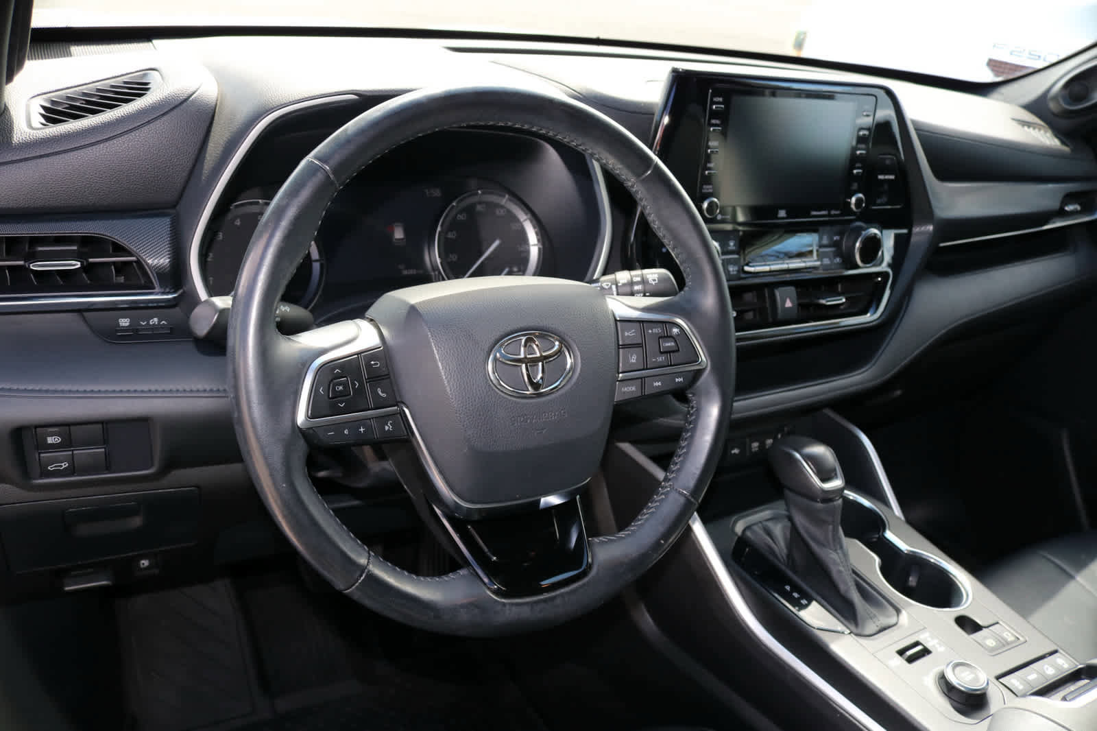 Used 2021 Toyota Highlander XSE AWD/4WD image 23