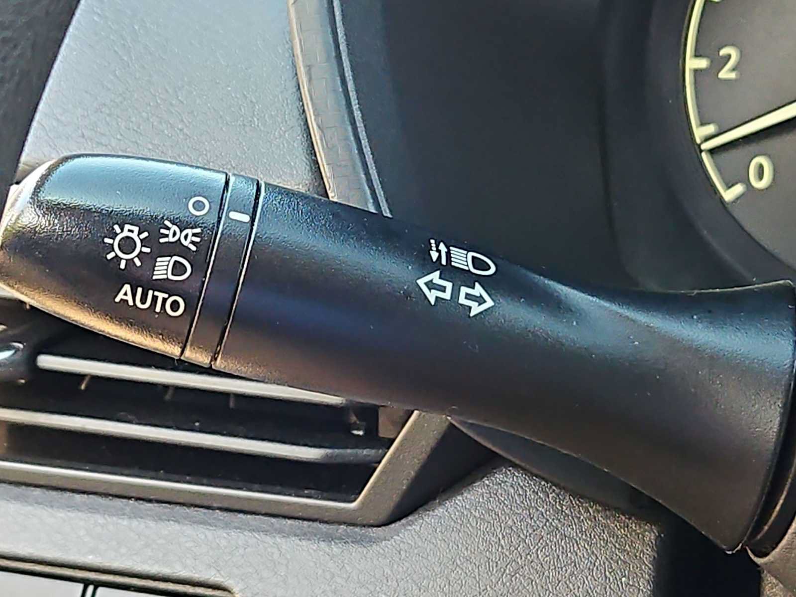 Used 2022 Nissan Altima 2.5 S FWD image 15