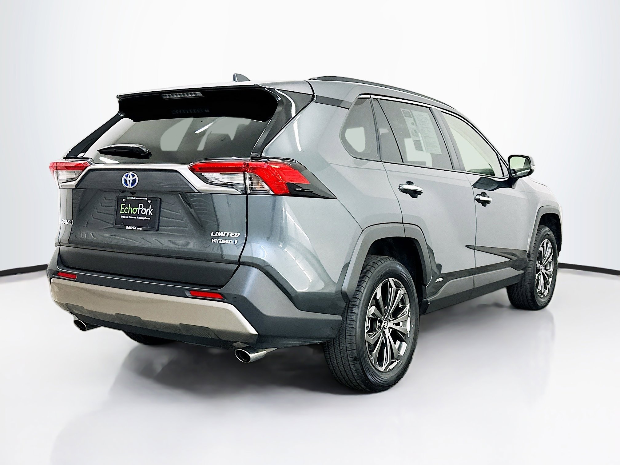 Used 2023 Toyota RAV4 Limited image 9