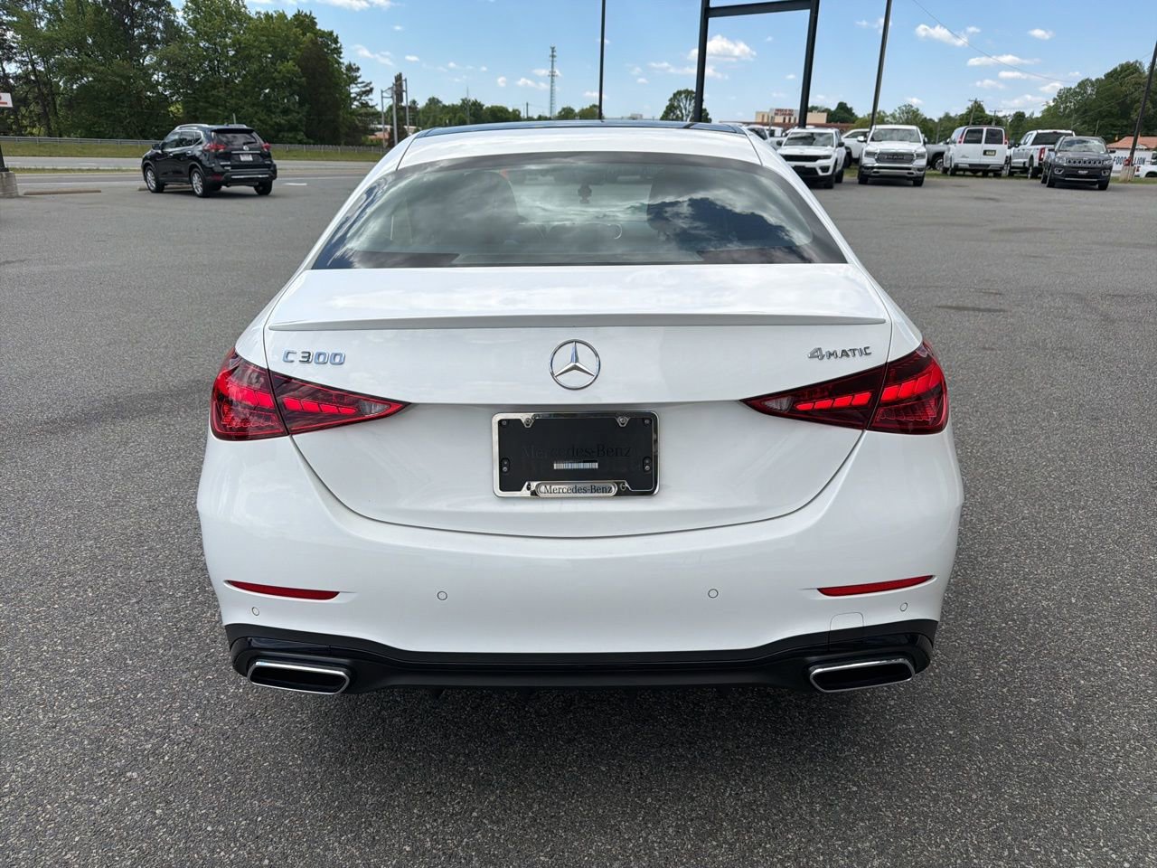 Used 2023 Mercedes-Benz C 300 4MATIC Sedan image 7