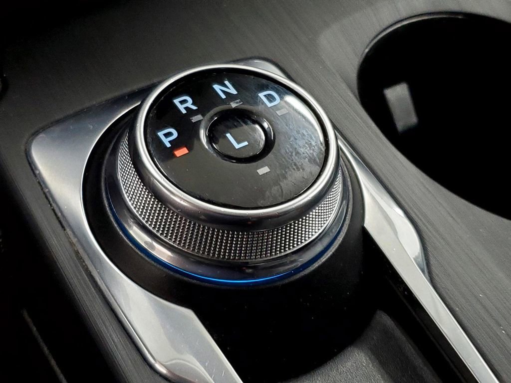 Used 2022 Ford Escape SEL w/ Class II Trailer Tow Package image 17