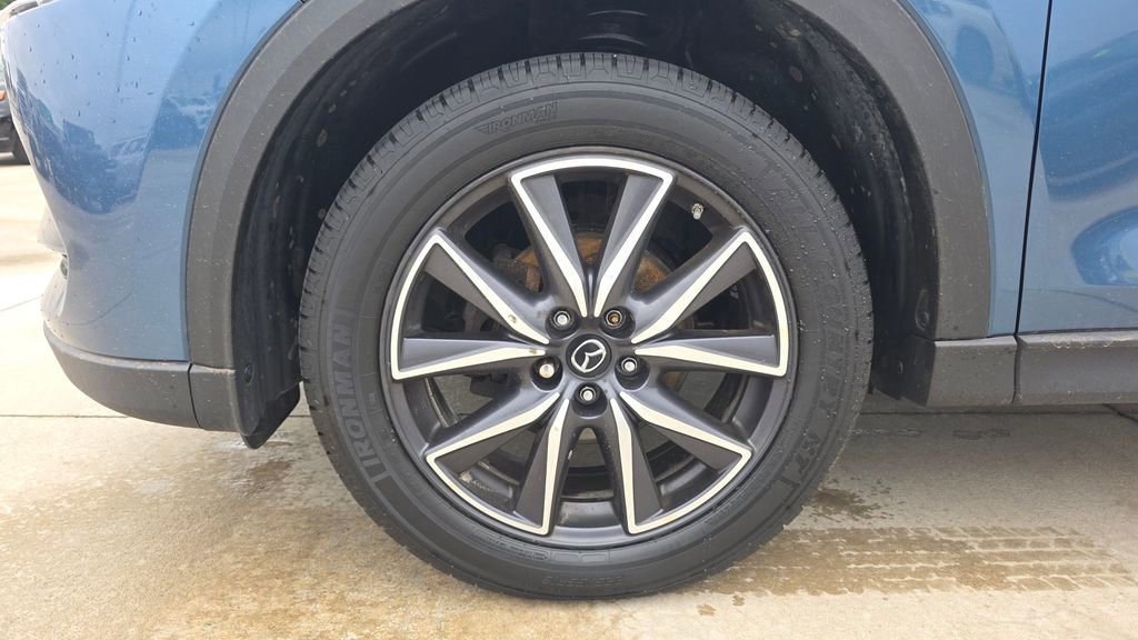 Used 2018 MAZDA CX-5 Touring w/ Preferred Equipment Package AWD/4WD image 10