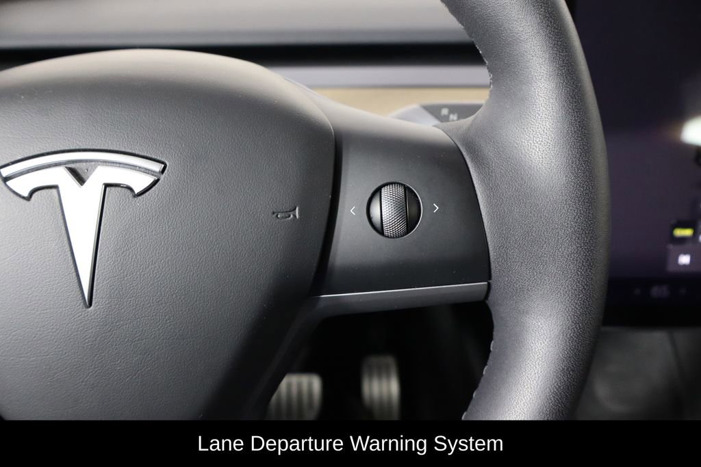 Used 2023 Tesla Model Y Performance image 10