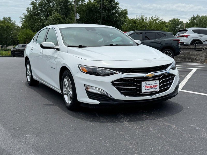 Used 2024 Chevrolet Malibu LS w/ Driver Confidence Package FWD image 2