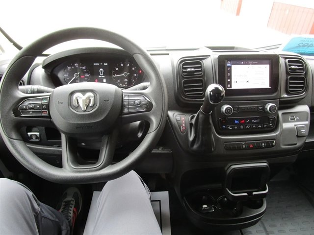 Used 2025 RAM ProMaster 2500 w/ Convenience Group image 20