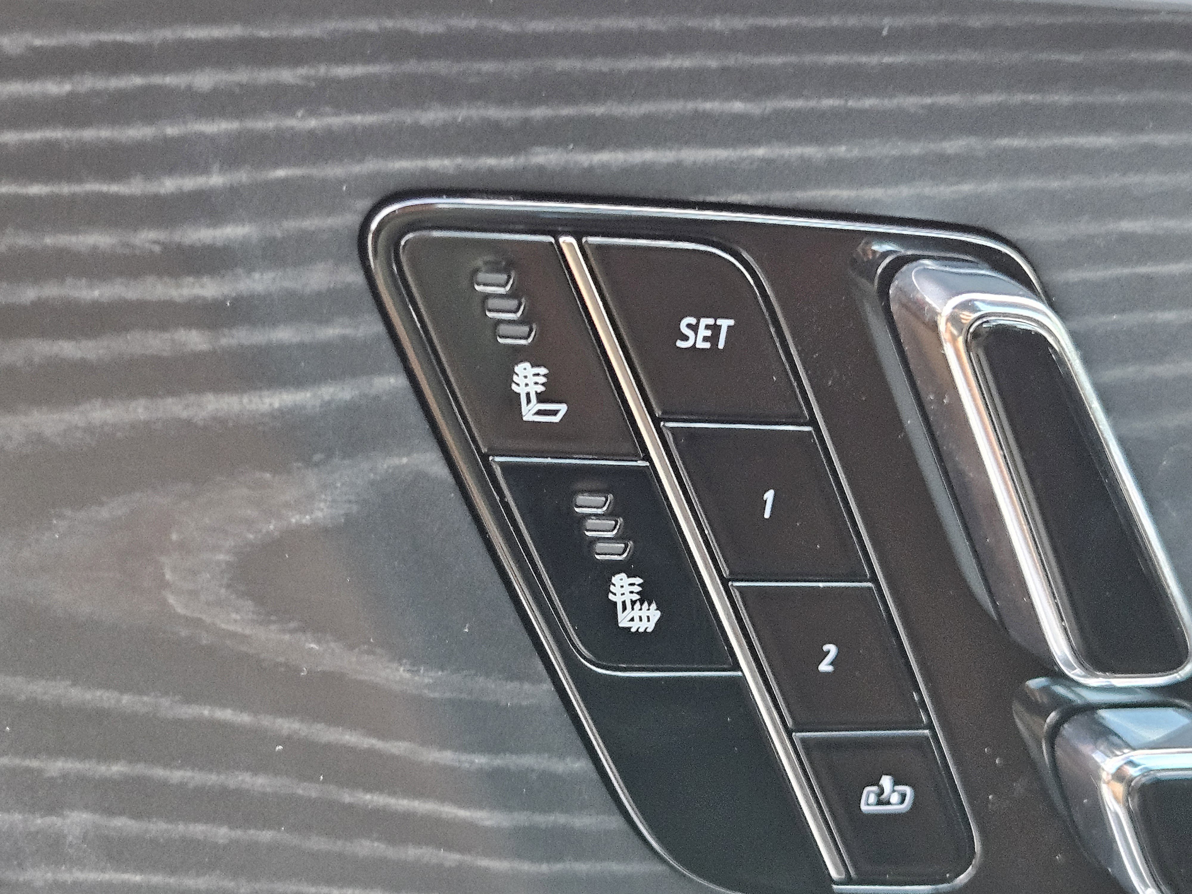 New 2025 Cadillac Lyriq Sport image 29