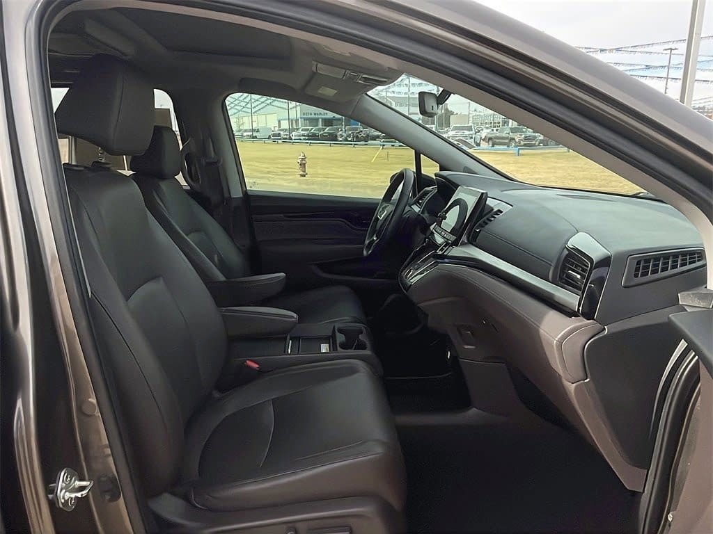Used 2018 Honda Odyssey Elite image 12