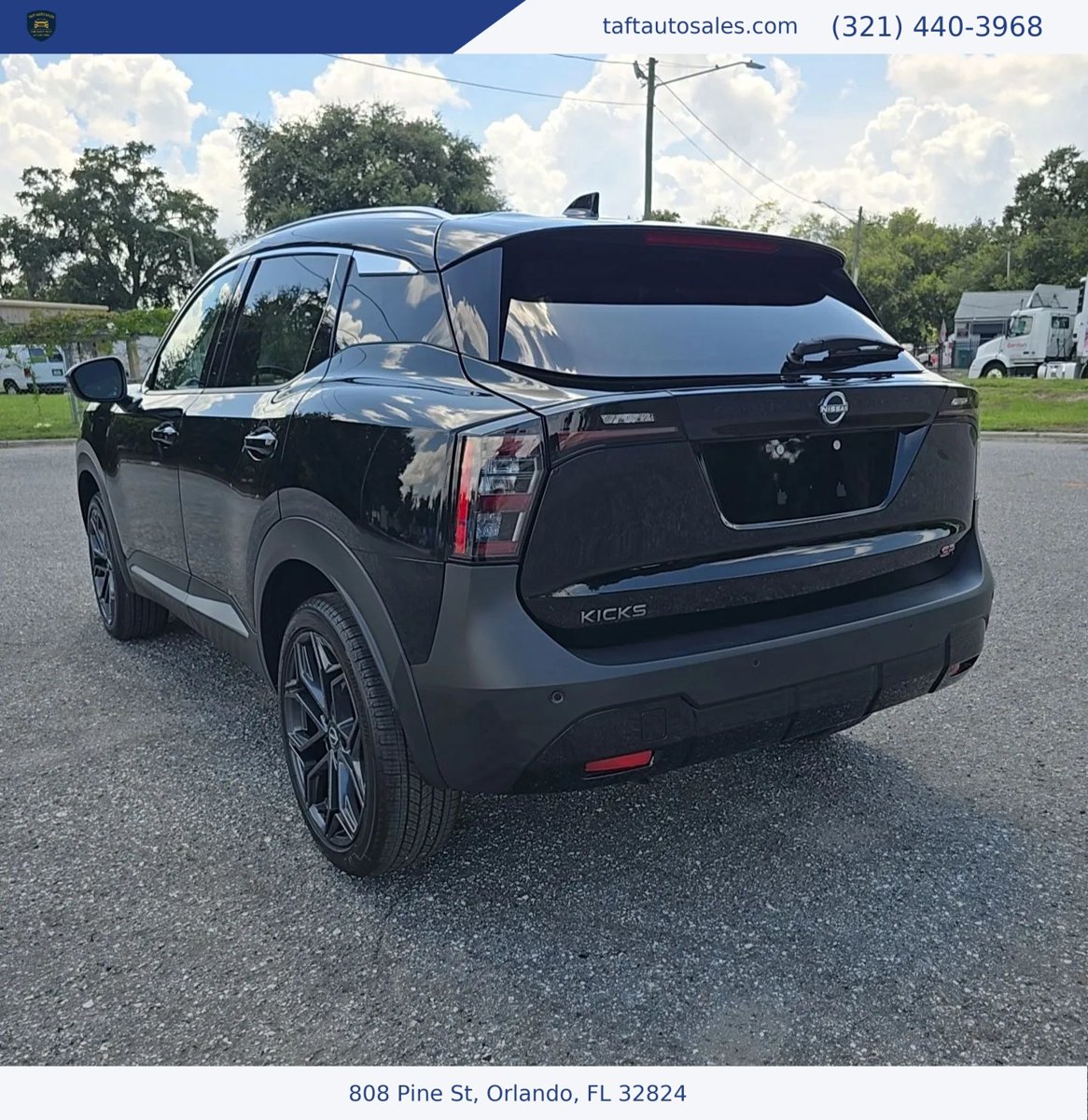 Used 2026 Nissan Kicks SR FWD image 5