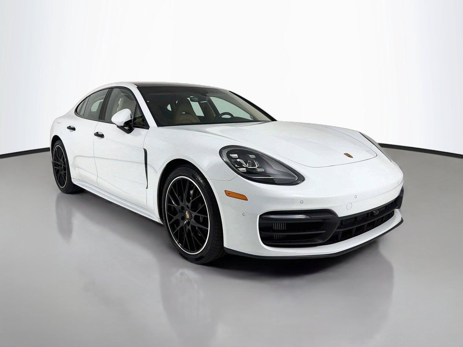 Certified 2022 Porsche Panamera 4 AWD/4WD image 31
