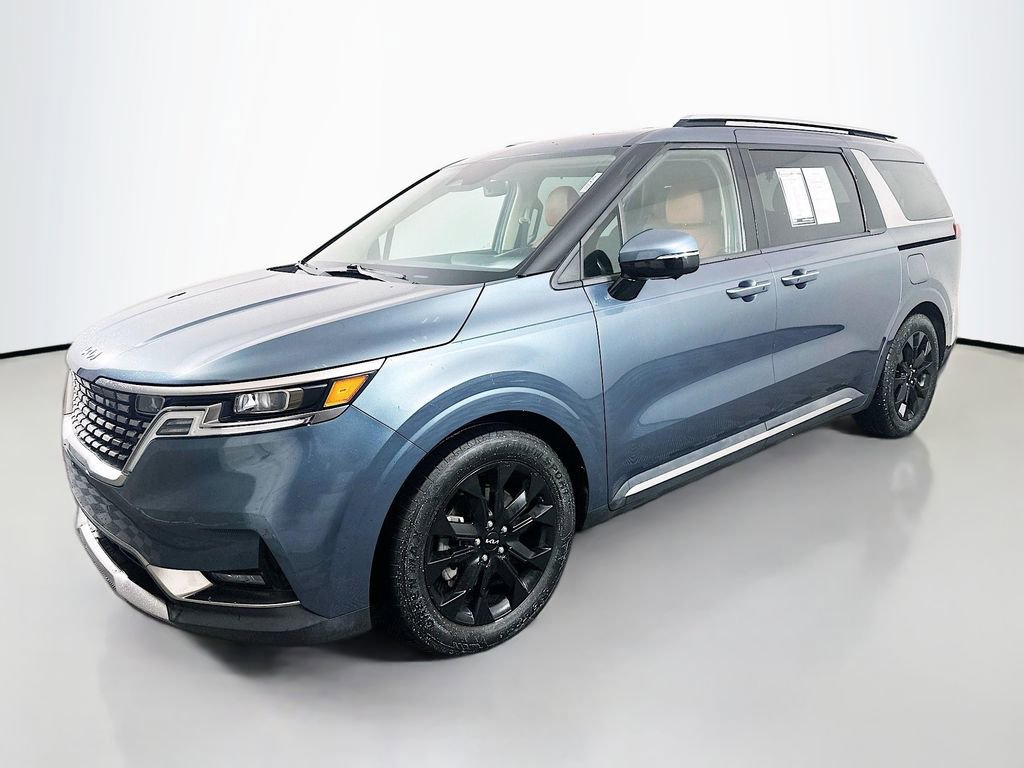 Used 2023 Kia Carnival SX Prestige image 3