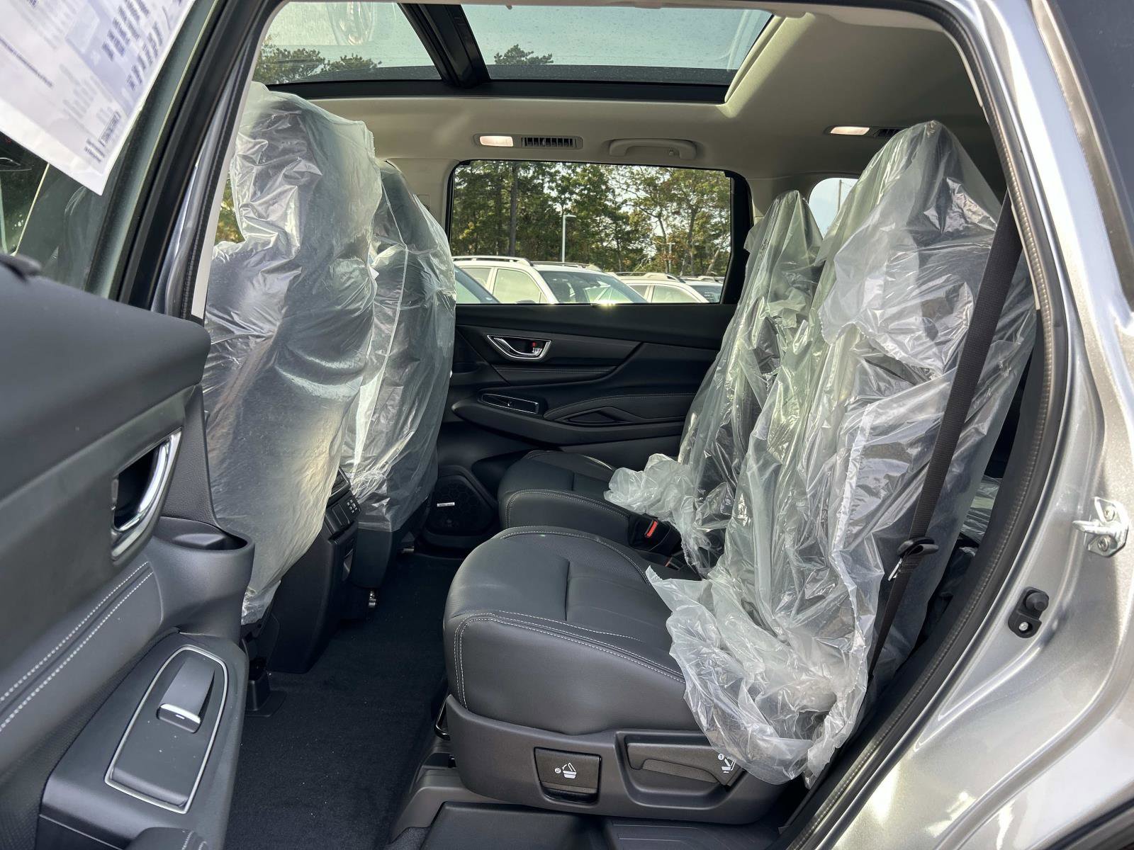 New 2025 Subaru Ascent Limited image 6