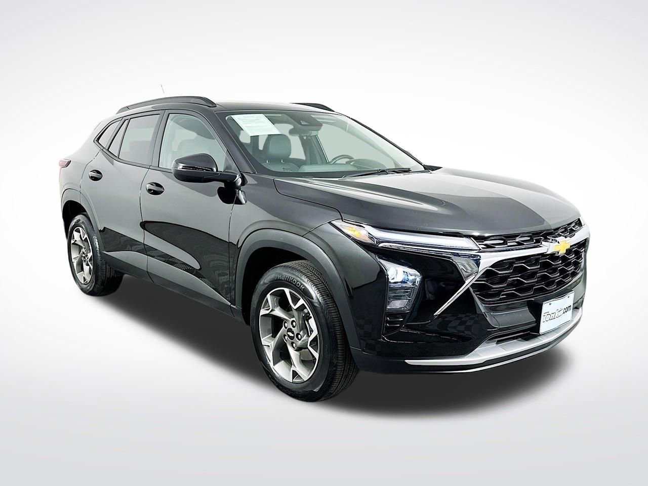 Used 2025 Chevrolet Trax LT w/ LT Convenience Package FWD image 1