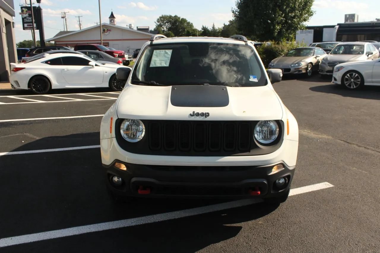 Used 2015 Jeep Renegade Trailhawk AWD/4WD image 11