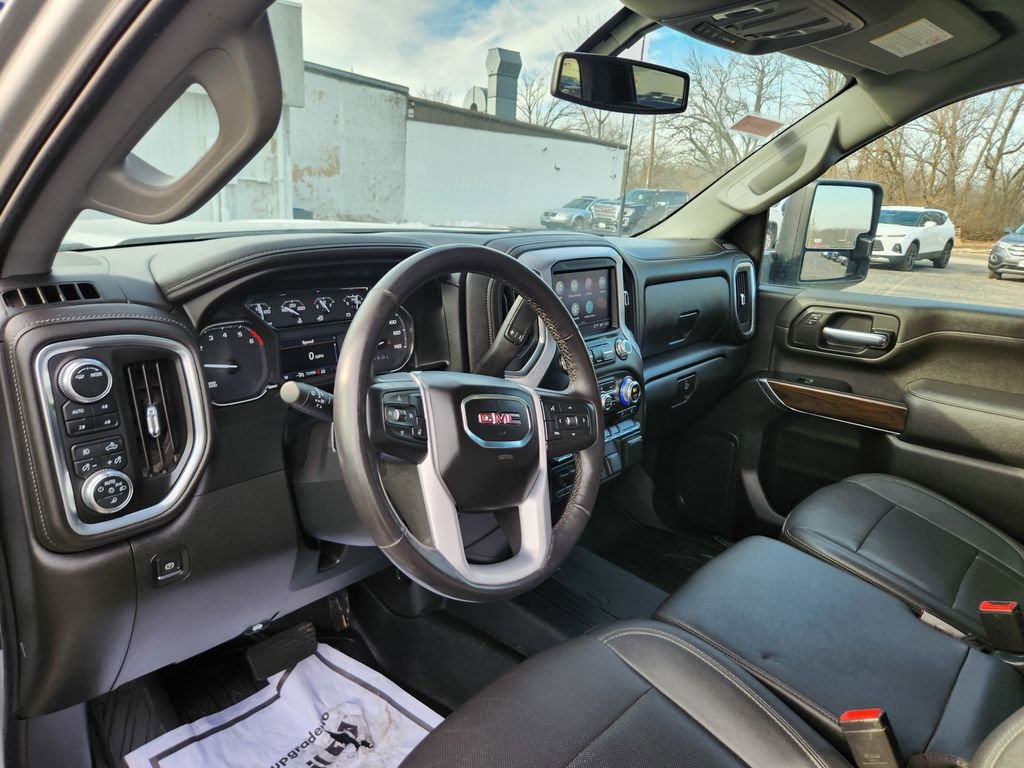 Used 2022 GMC Sierra 2500 SLT image 2