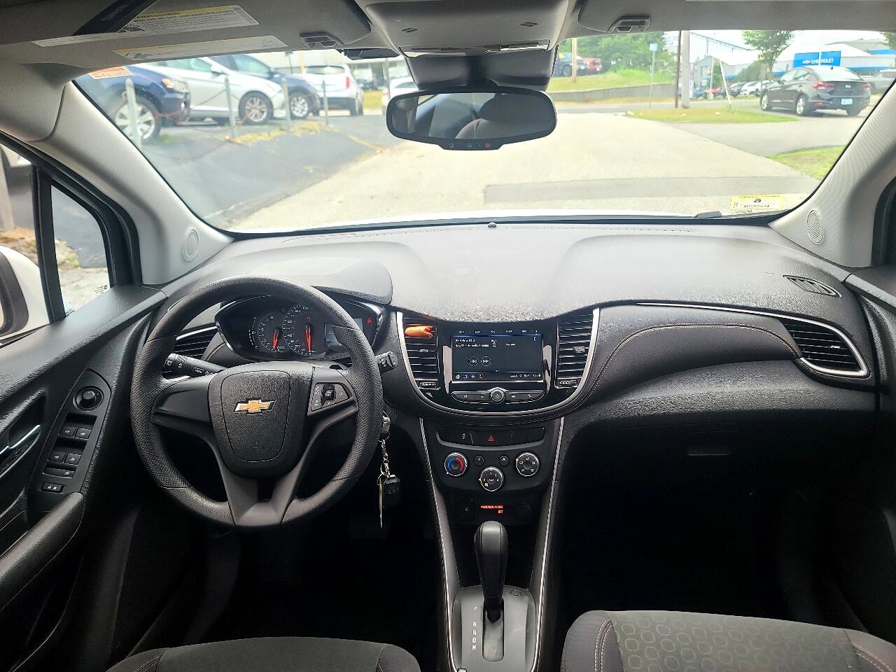 Used 2018 Chevrolet Trax LS image 17