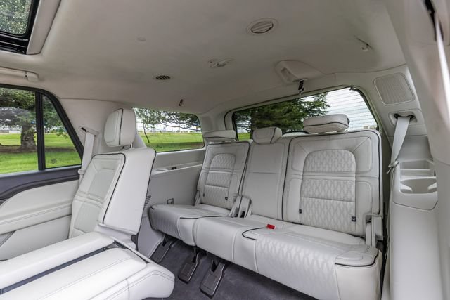 Used 2019 Lincoln Navigator Black Label AWD/4WD image 16