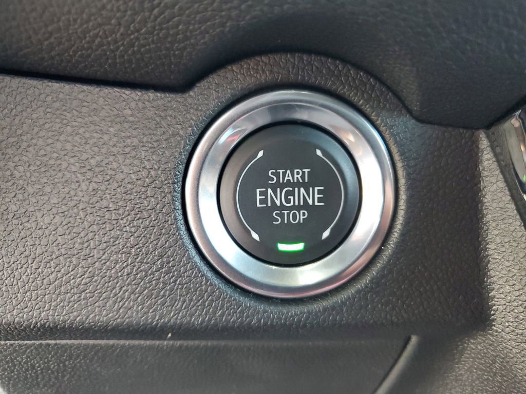 Used 2025 Chevrolet Traverse LT image 27