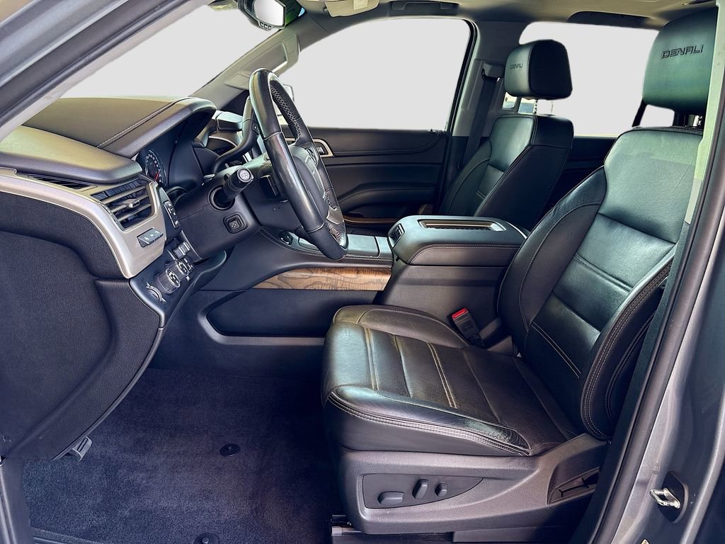 Used 2019 GMC Yukon Denali w/ Open Road Package image 19