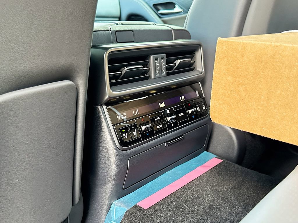 New 2025 Lexus LX 700h Overtrail image 38