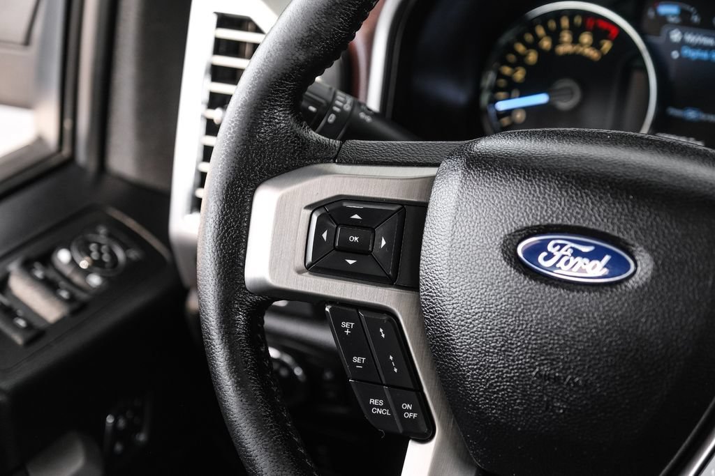 Used 2016 Ford F150 Platinum w/ Equipment Group 701A Luxury AWD/4WD image 14