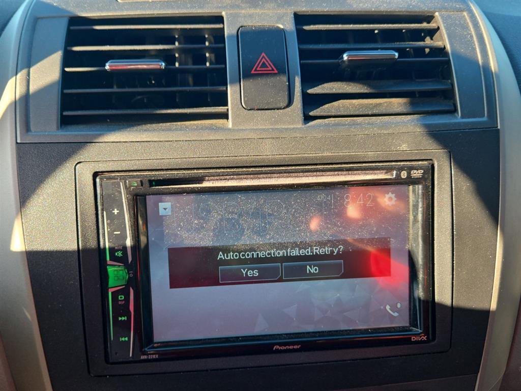 Used 2013 Toyota Corolla LE FWD image 23