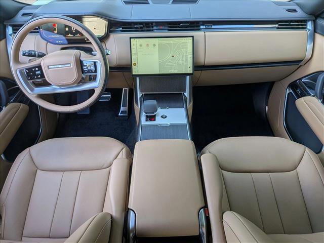 New 2026 Land Rover Range Rover Long Wheelbase SE AWD/4WD image 14