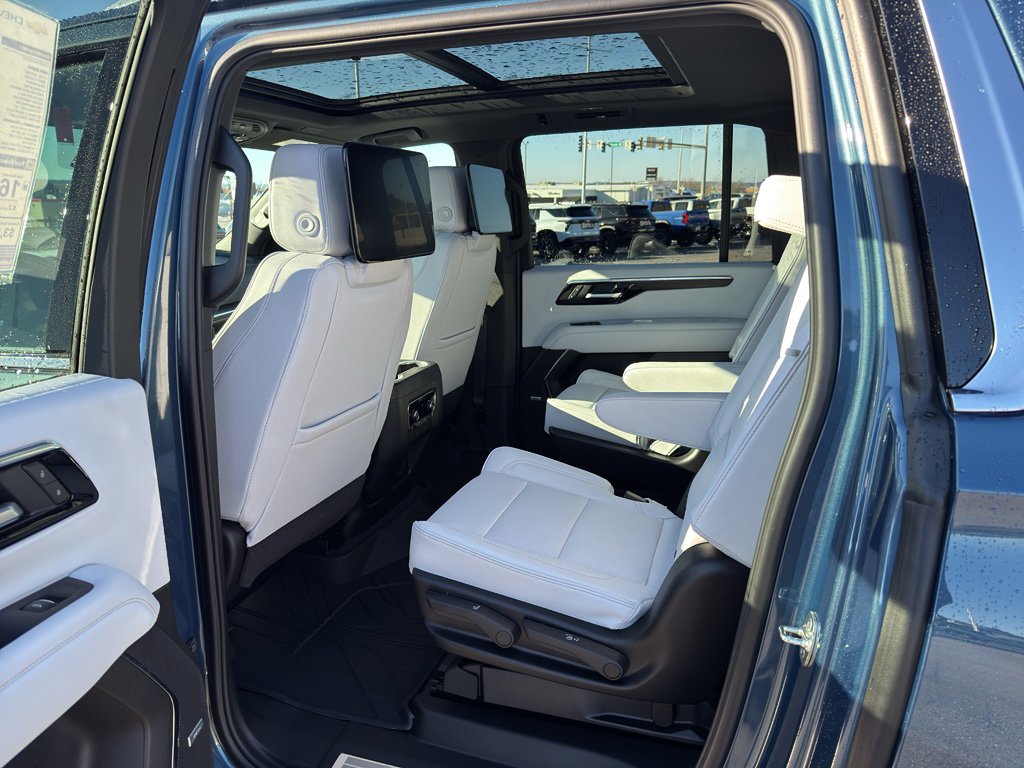 New 2026 Chevrolet Suburban Premier AWD/4WD image 20