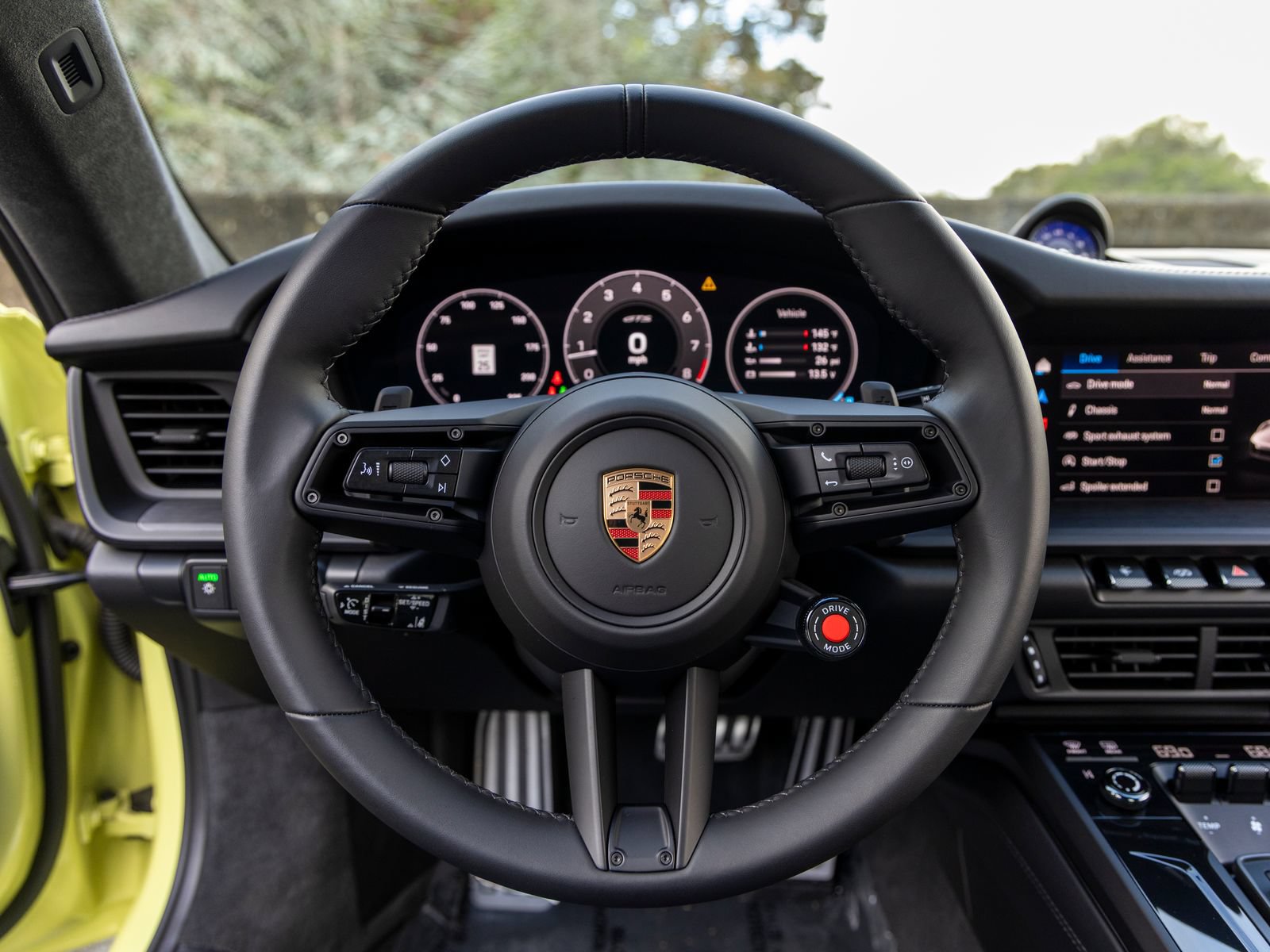 Certified 2025 Porsche 911 Carrera 4 GTS AWD/4WD image 29